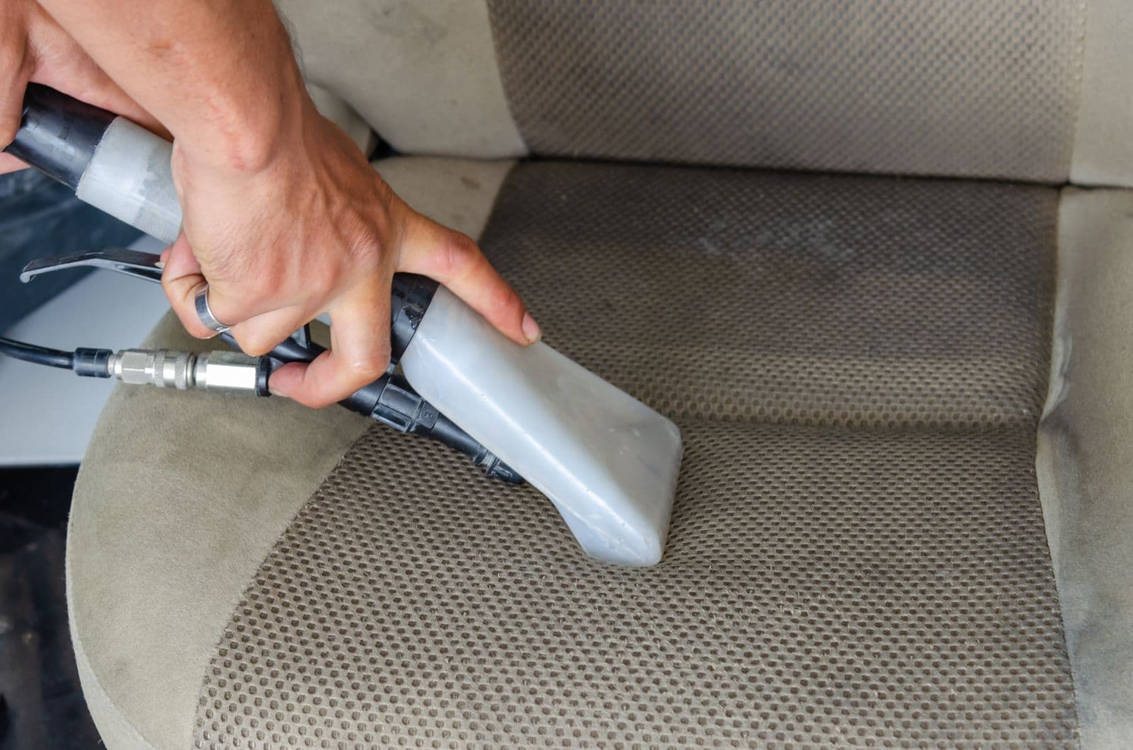 Cloth seat shampoo